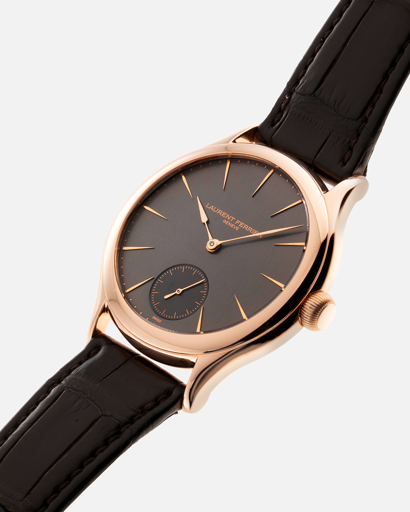 Brand: Laurent Ferrier Year: 2012 Model: Galet Classic Micro-Rotor Material: 18k Rose Gold Movement: Cal. 229.01 Micro-Rotor Case Diameter: 40mm Bracelet/Strap: Laurent Ferrier Brown Alligator Leather Strap with Laurent Ferrier 18k Rose Gold Tang Buckle