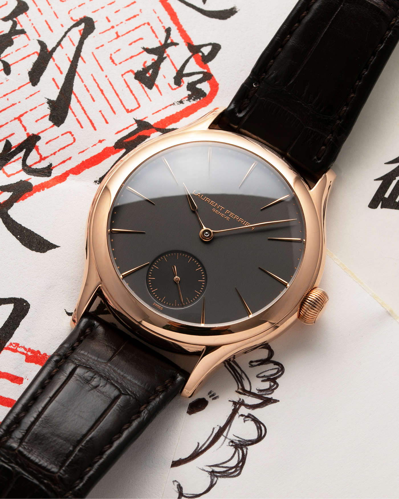 Brand: Laurent Ferrier Year: 2012 Model: Galet Classic Micro-Rotor Material: 18k Rose Gold Movement: Cal. 229.01 Micro-Rotor Case Diameter: 40mm Bracelet/Strap: Laurent Ferrier Brown Alligator Leather Strap with Laurent Ferrier 18k Rose Gold Tang Buckle
