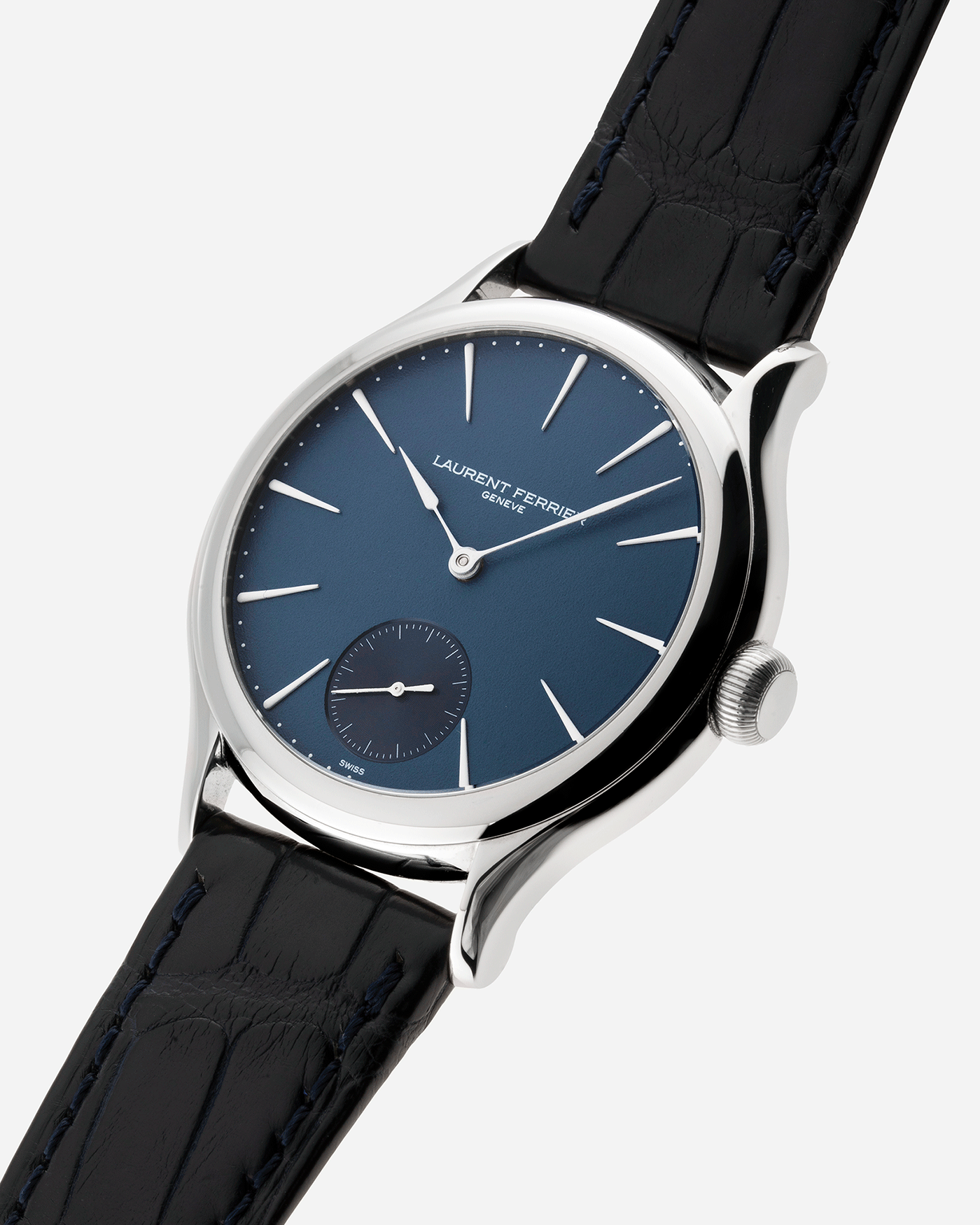 Brand: Laurent Ferrier Year: 2020 Model: Galet Classic Antoine de Macedo Material: Stainless Steel Movement: Cal. 229.01 Micro Rotor Case Diameter: 40mm Bracelet/Strap: Laurent Ferrier Blue Alligator Leather Strap with Laurent Ferrier Stainless Steel Tang Buckle
