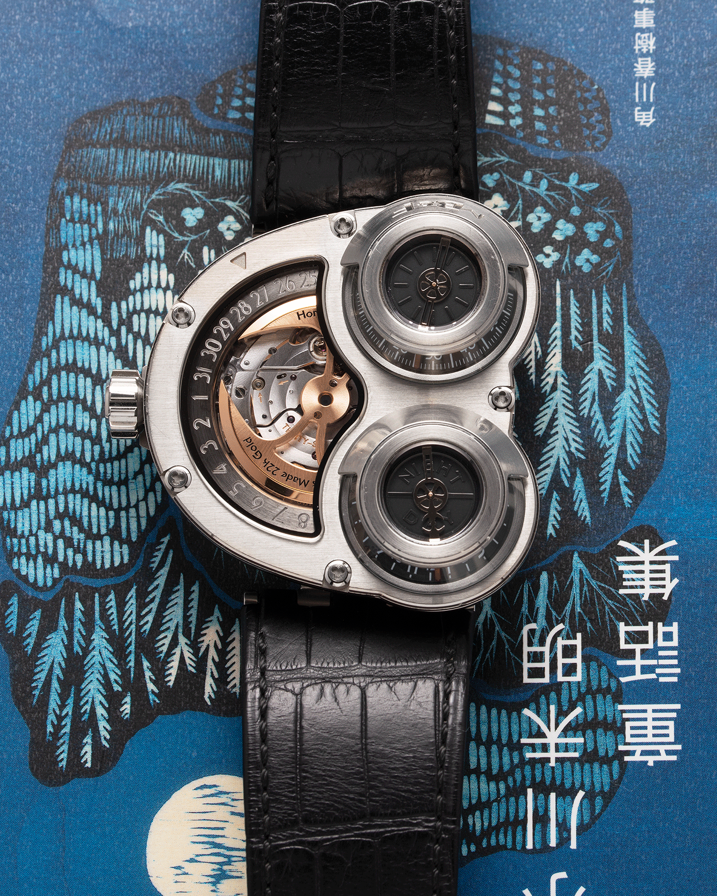 Brand: MB&F Year: 2010’s Model: HM3 Sidewinder Material: 18k White Gold Movement: Sowing Based, Agenhor Developed Case Diameter: 50mm X 47mm Bracelet/Strap: MB&F Black Alligator Strap and 18k White Gold Deployant