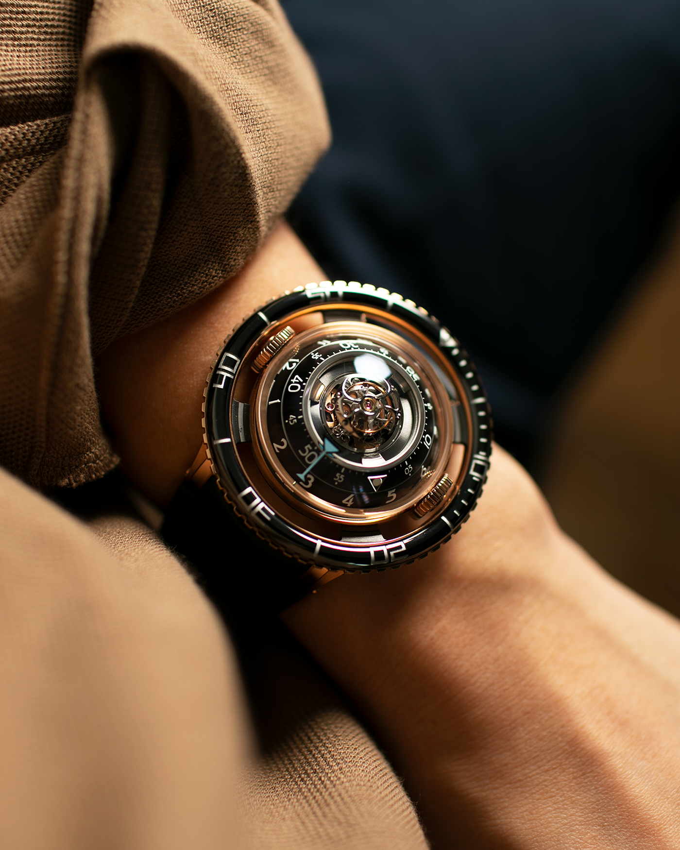 Brand: MB&F Year: 2022 Model: HM7 Aquapod Material: 18k Rose Gold Movement: In-House 3D Vertical Architecture MB&F HM7 Tourbillon Case Diameter: 53.8mm X 21.3mm With Articulating Lugs Bracelet/Strap: MB&F Black Rubber Strap with 18k Rose Gold Deployant Clasp