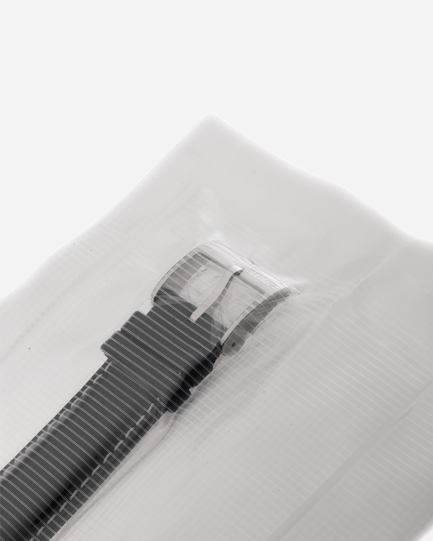 Brand: Ming Year: 2017 Model: 17.01 Material: Grade 5 Titanium Movement: Hand-winding mechanical movement Sellita SW210-1 Case Diameter: 38mm Strap: 3 Unused Ming Calf Straps, Ming Stainless Steel Tang Buckle