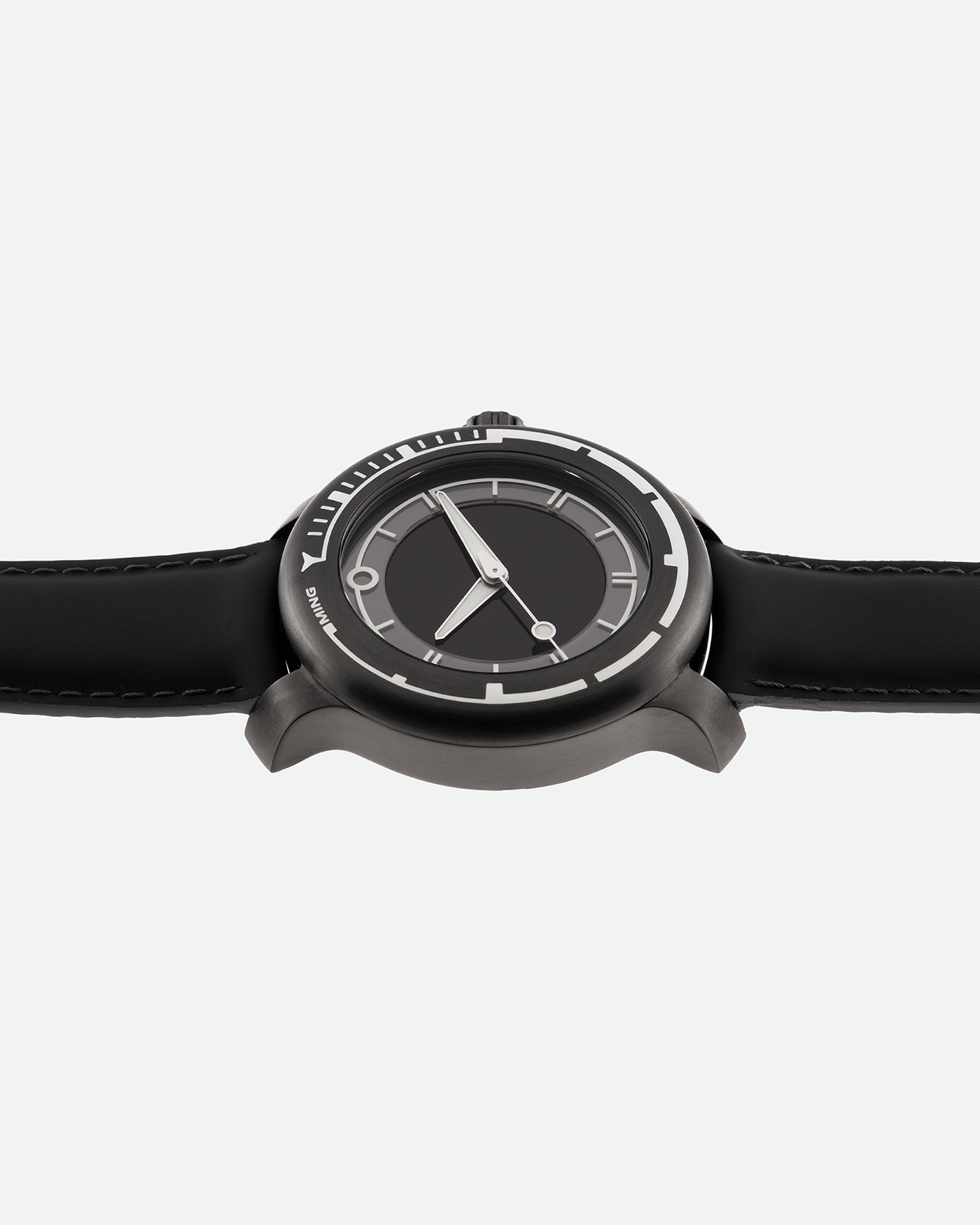 Brand: Ming Year: 2020 Model: 18.01 H41 Diver DLC Material: DLC Coated Grade-5 Titanium Movement: Heavily Modified ETA 2824-2 Case Diameter: 40mm Strap: Jean Rousseau Black Rubber for MING