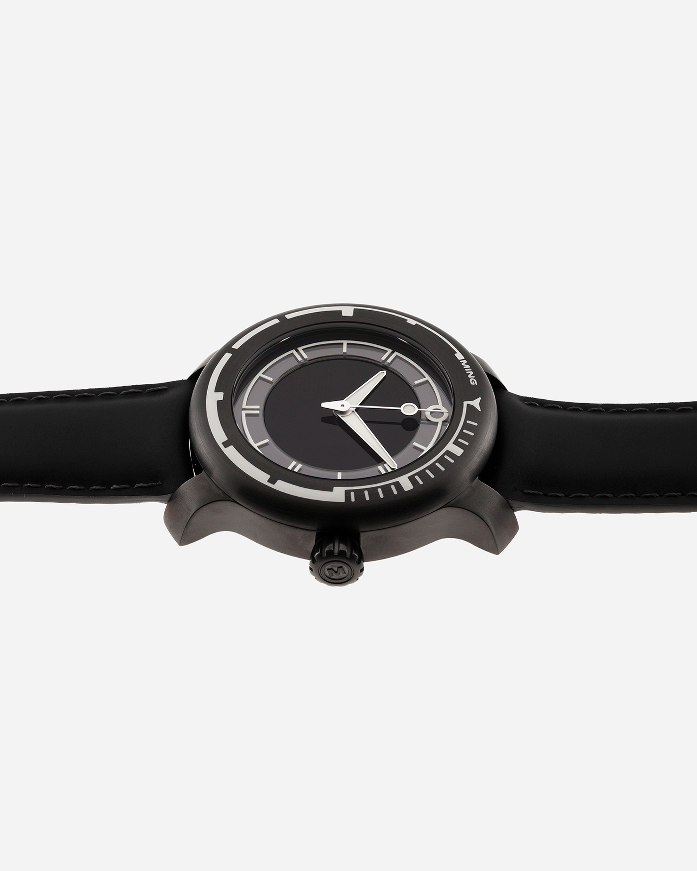 Brand: Ming Year: 2020 Model: 18.01 H41 Diver DLC Material: DLC Coated Grade-5 Titanium Movement: Heavily Modified ETA 2824-2 Case Diameter: 40mm Strap: Jean Rousseau Black Rubber for MING
