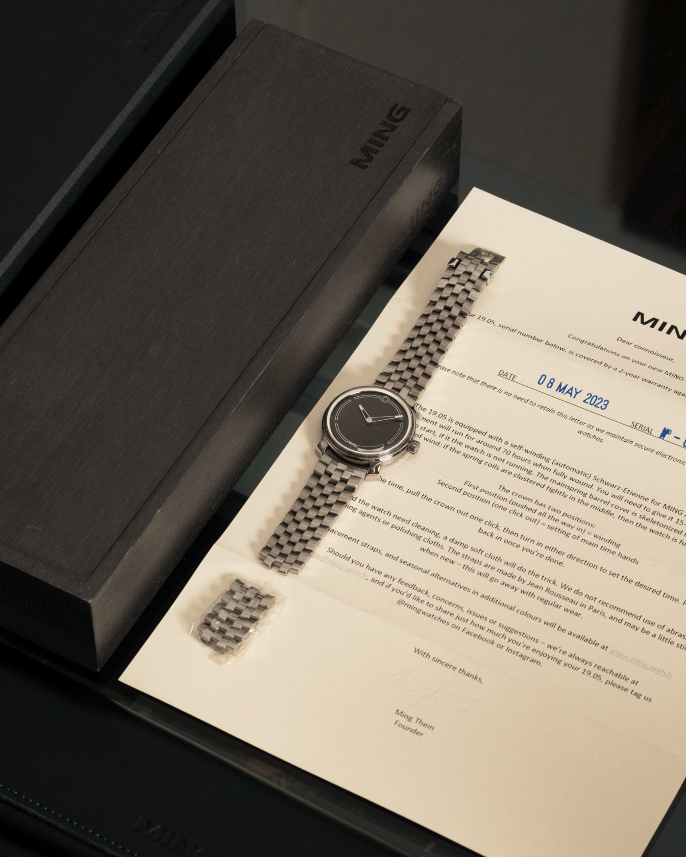 Brand: Ming Year: 2021 Model: 19.05 Material: Grade 5 Titanium Movement: Schwarz-Etienne for MING Cal. ASE 200.1 Case Diameter: 39mm Strap: Ming Universal Titanium Bracelet