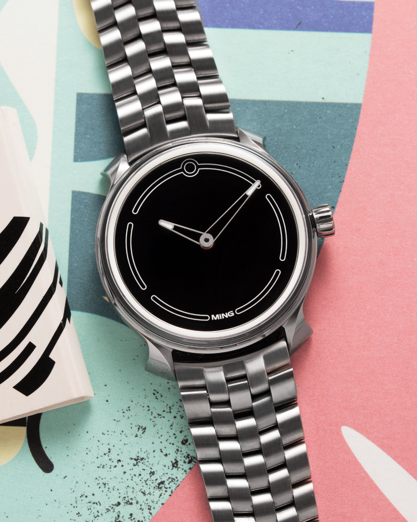 Brand: Ming Year: 2021 Model: 19.05 Material: Grade 5 Titanium Movement: Schwarz-Etienne for MING Cal. ASE 200.1 Case Diameter: 39mm Strap: Ming Universal Titanium Bracelet