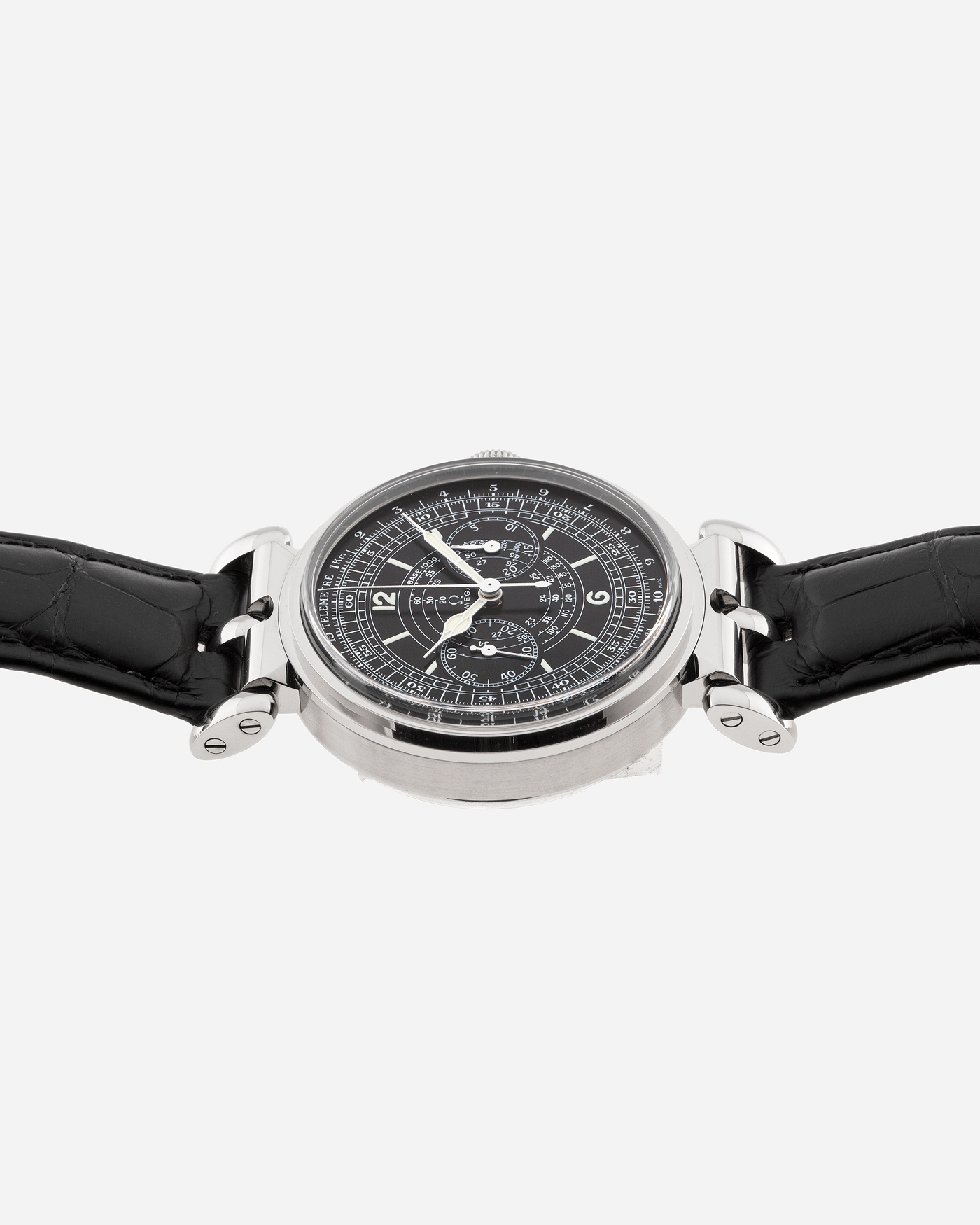 Brand: Omega Year: 2009 Model: Milestone Museum Collection 1941 Officer’s Chronograph Material: 18k White Gold Movement: Manual Winding Omega in-house 3203 Case Diameter: 38.1mm wide 12mm thick Strap: Black Omega Alligator Strap with 18k White Gold Omega Tang Buckle