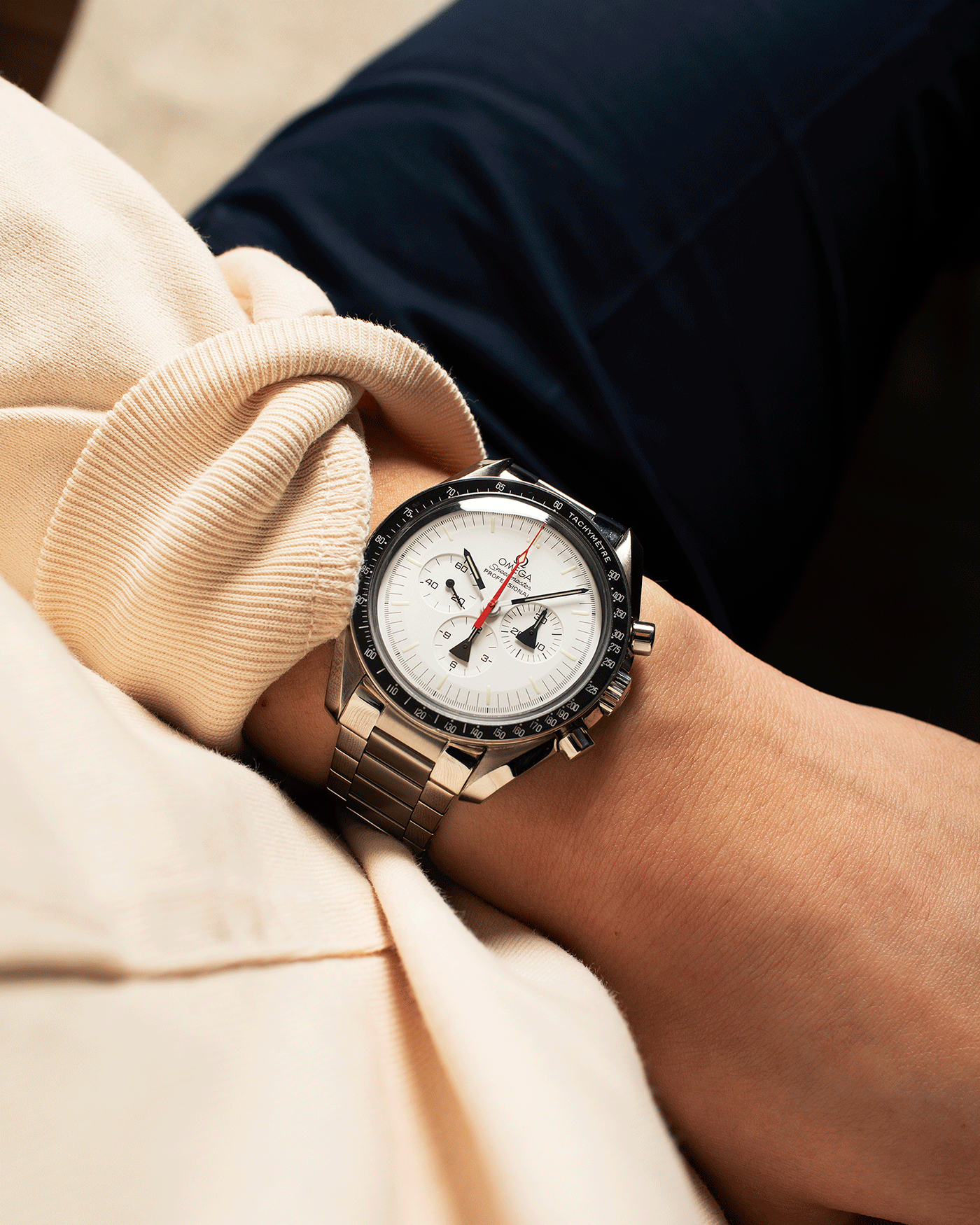 Brand: Omega Year: 2009 Model: Speedmaster Professional Alaska Project Material: Stainless Steel Movement: Omega in-house Cal. 1861 Case Diameter: 42mm Bracelet/Strap: Forstner Stainless Steel Flat Link Bracelet, Omega Stainless Steel Bracelet, Omega Alaska Project Straps