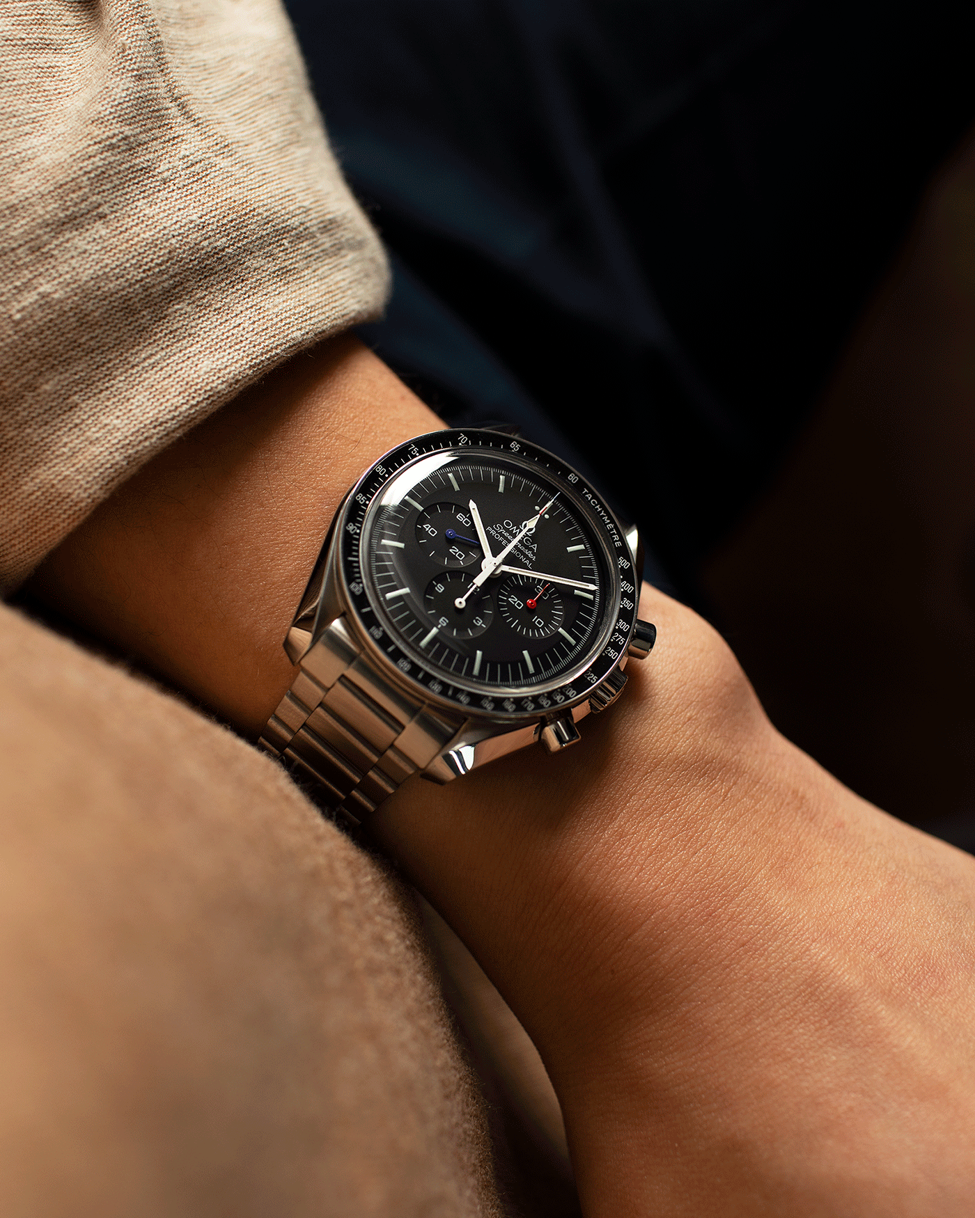 Brand: Omega Year: 2017 Model: Speedmaster RAID Material: Stainless Steel Movement: Omega in-house Cal. 1861 Case Diameter: 40mm Bracelet/Strap: Forstner Flat Link Bracelet, Omega Speedmaster Bracelet, RAID NATO