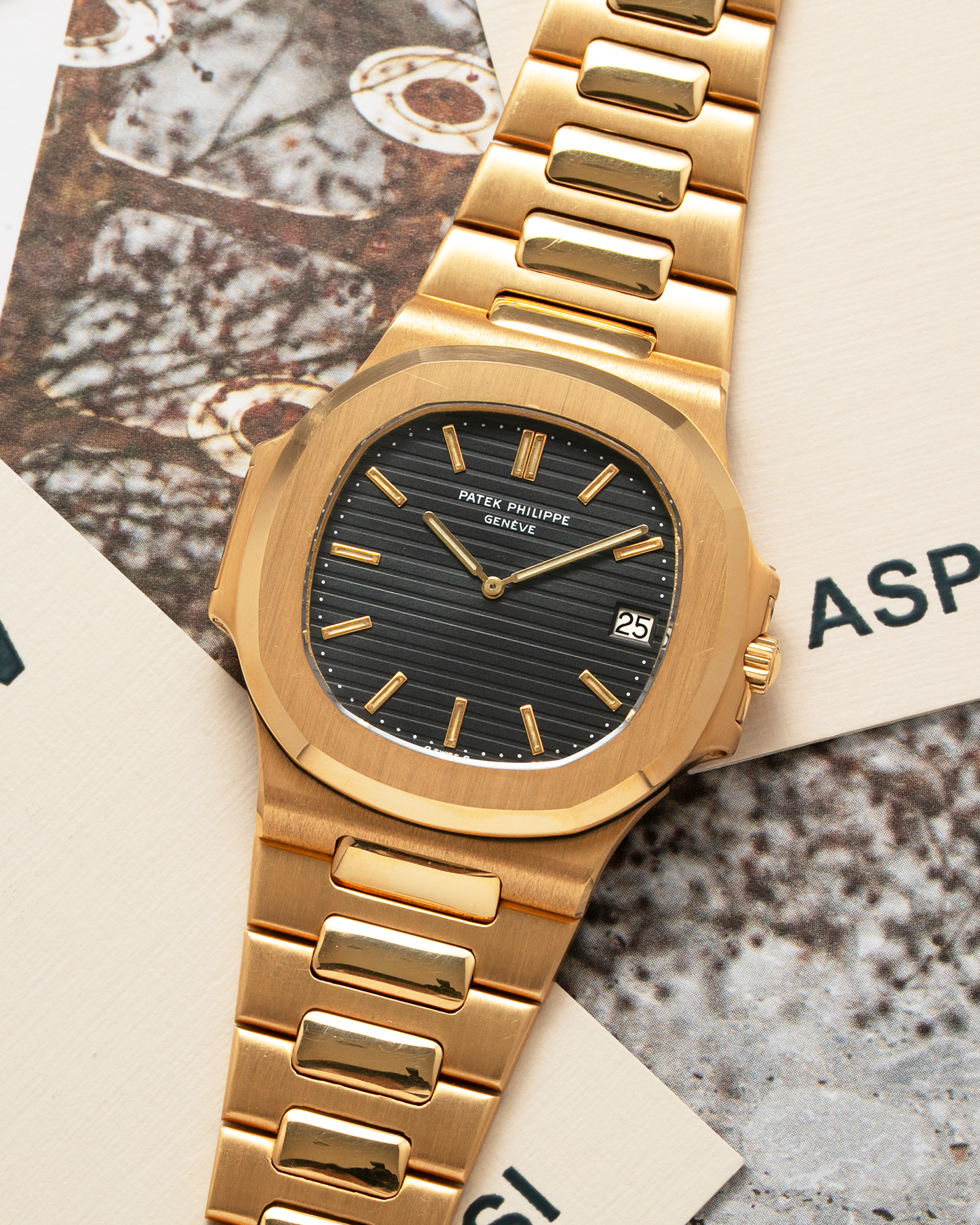 Patek philippe 2025 nautilus ultra thin