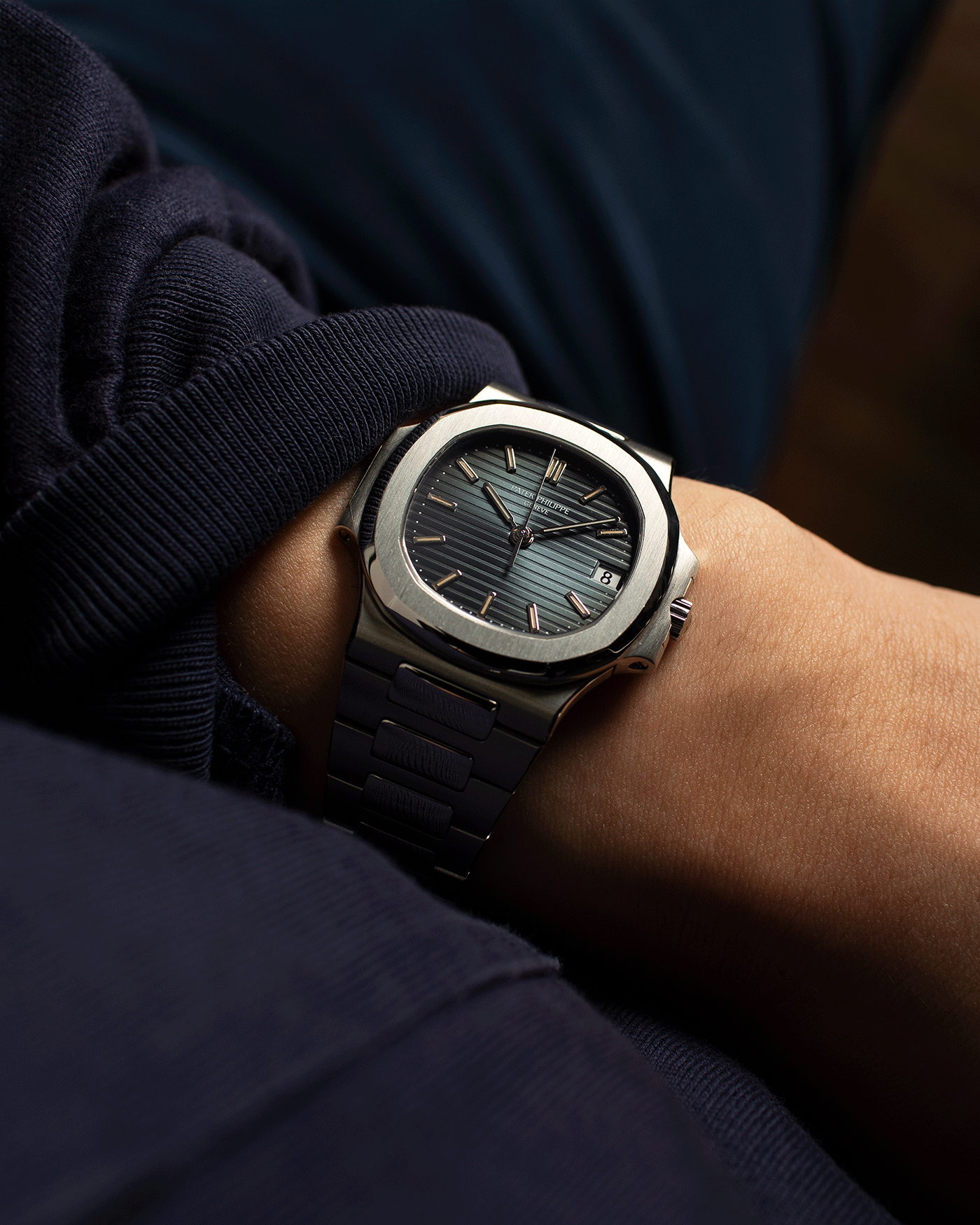 Brand: Patek Philippe Year: 1990’s Model: Nautilus Reference Number: 3800 Material: Stainless Steel Movement: Calibre 335 SC Case Diameter: 38mm Bracelet: Patek Philippe Integrated Stainless Steel Bracelet