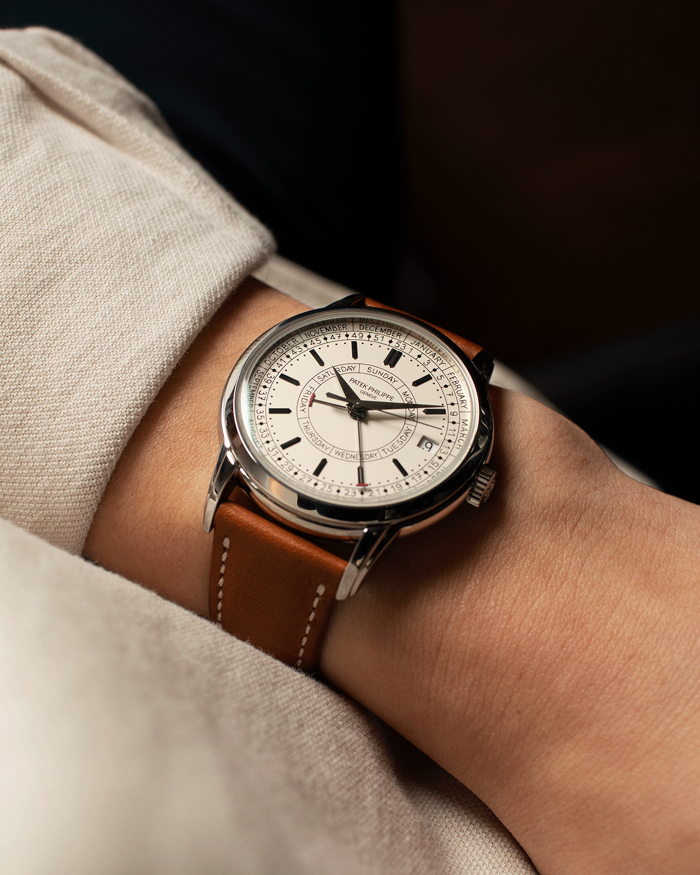 Brand: Patek Philippe Year: 2019 Model: Calatrava Weekly Calendar Reference Number: 5212A Material: Stainless Steel Movement: In-House Caliber 26 330 S C J SE Case Diameter: 40mm Bracelet: Patek Philippe Chestnut Brown Calfskin and Stainless Steel Tang Buckle