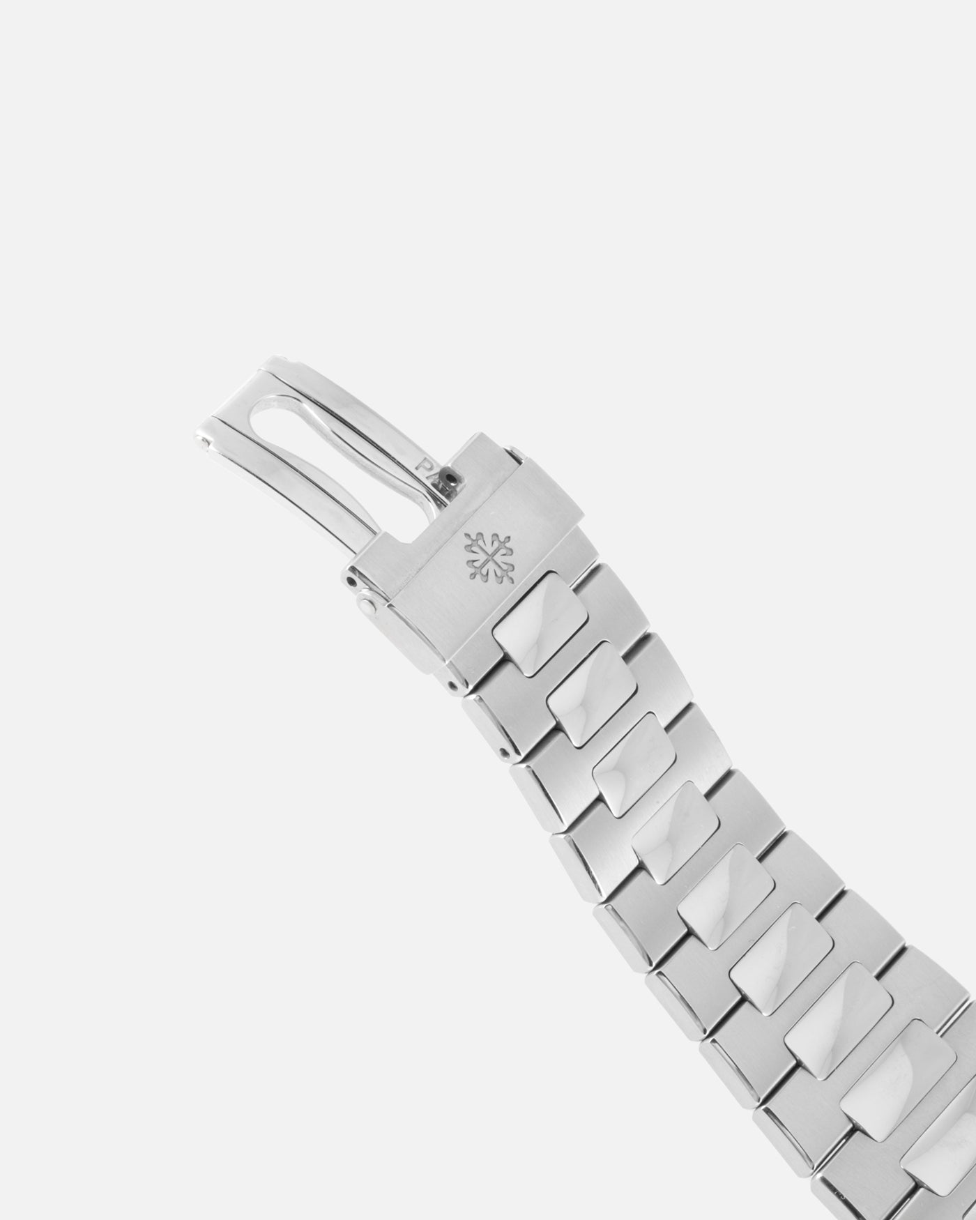 Patek philippe nautilus bracelet on sale