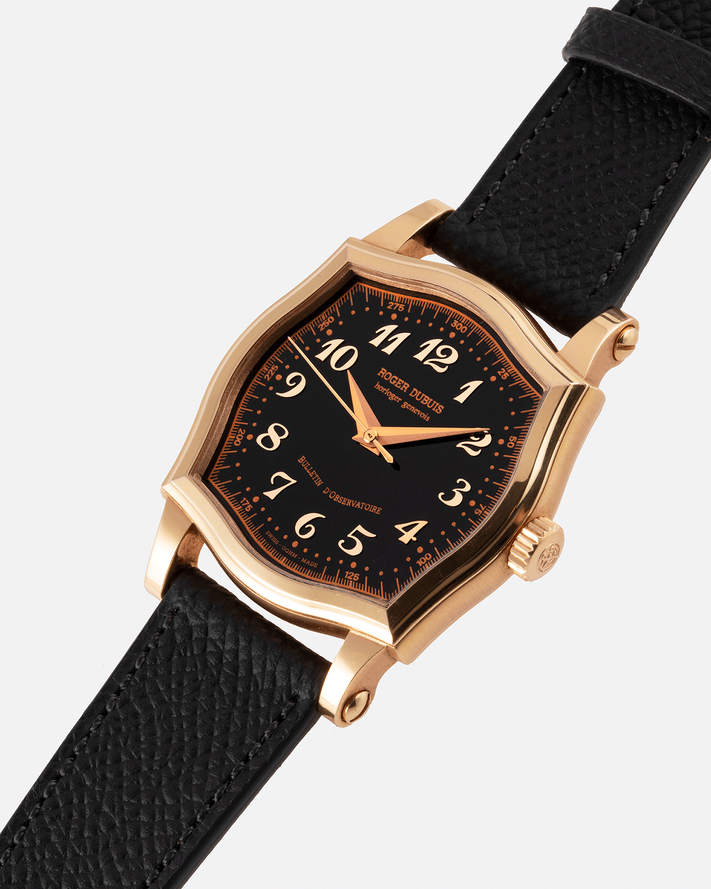 Brand: Roger Dubuis Year: 2000’s Model: Sympathie 37 Material: 18k Yellow Gold Movement: Cal RD 57 Case Diameter: 37mm Strap: Molequin X S.Song Black Grained Calf