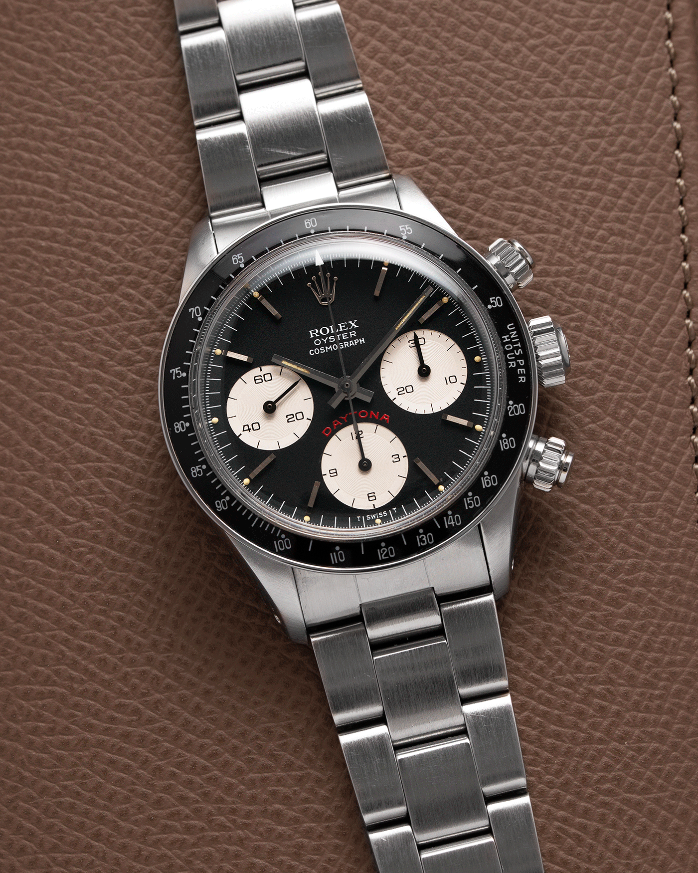 Brand: Rolex Year: 1979 Model: Cosmograph Daytona Reference Number: 6263 Serial Number: 5,8XX,XXX Material: Stainless Steel Movement: Valjoux 727 Case Diameter: 36mm Strap: Rolex 78350 Oyster Bracelet with 571 Endlinks