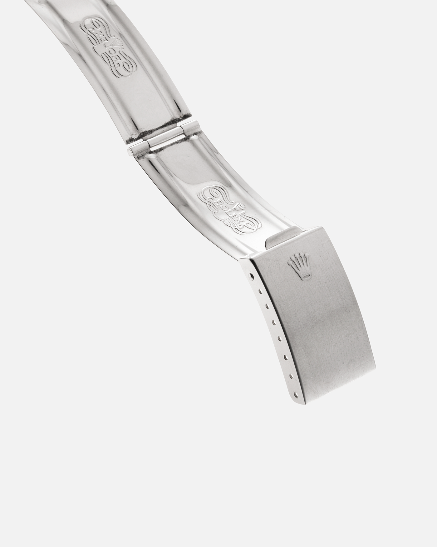 Brand: Rolex Year: 1980 Model: Datejust Reference Number: 16000 Serial Number: 60XXXXX Material: Stainless Steel Movement: Cal. 3035, Self-Winding Case Diameter: 36mm Lug Width: 20mm Bracelet/Strap: Rolex Stainless Steel 62510 Bracelet with 555 End Links