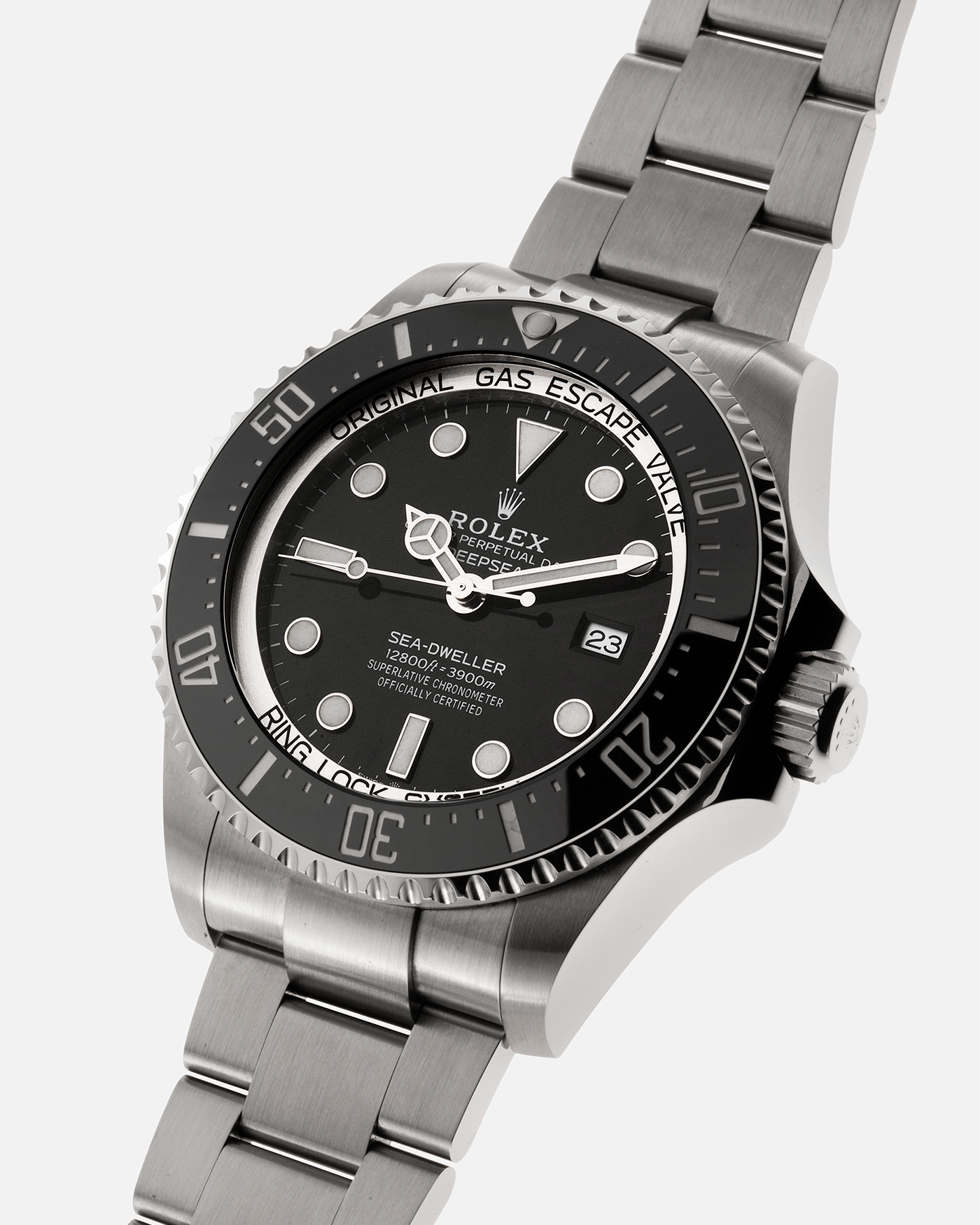 Brand: Rolex Year: 2018 Model: Deepsea Sea Dweller Reference Number: 126660 Material: Stainless Steel Movement: Rolex Cal. 3235, Self-Winding Case Diameter: 44mm Bracelet / Strap: Rolex 904L Steel Oyster Bracelet with Fliplock and Glidelock Extension System 