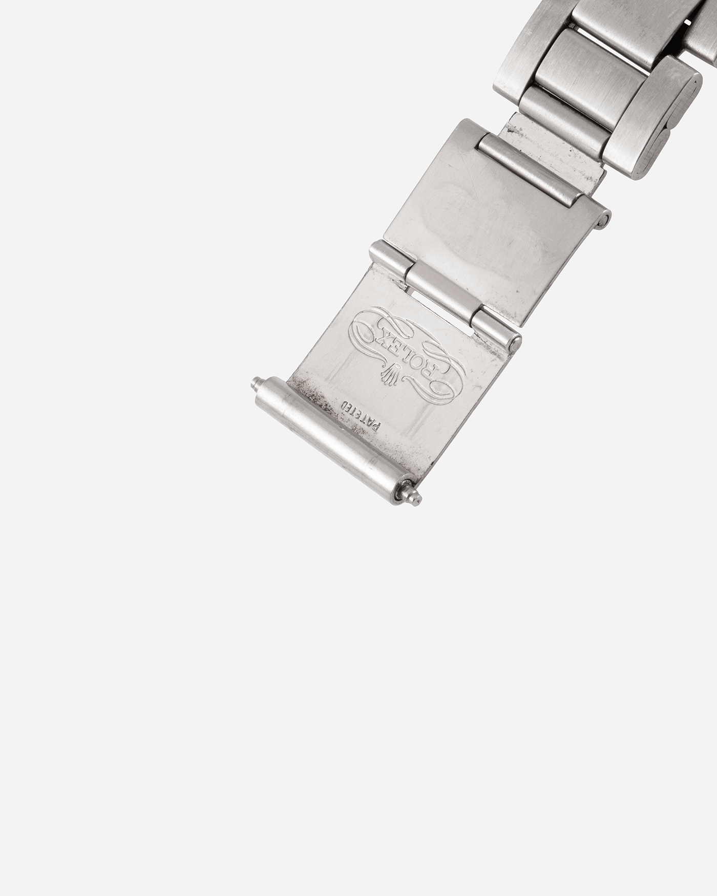 Brand: Rolex Year: 1973 Model: Sea Dweller Reference Number: 1665 Serial Number: 3.7 Mil Material: Stainless Steel Movement: Cal. 1570 Case Diameter: 40mm Lug Width: 20mm Bracelet/Strap: Rolex Pateted 9315 Folded Bracelet with 585 Endlinks 
