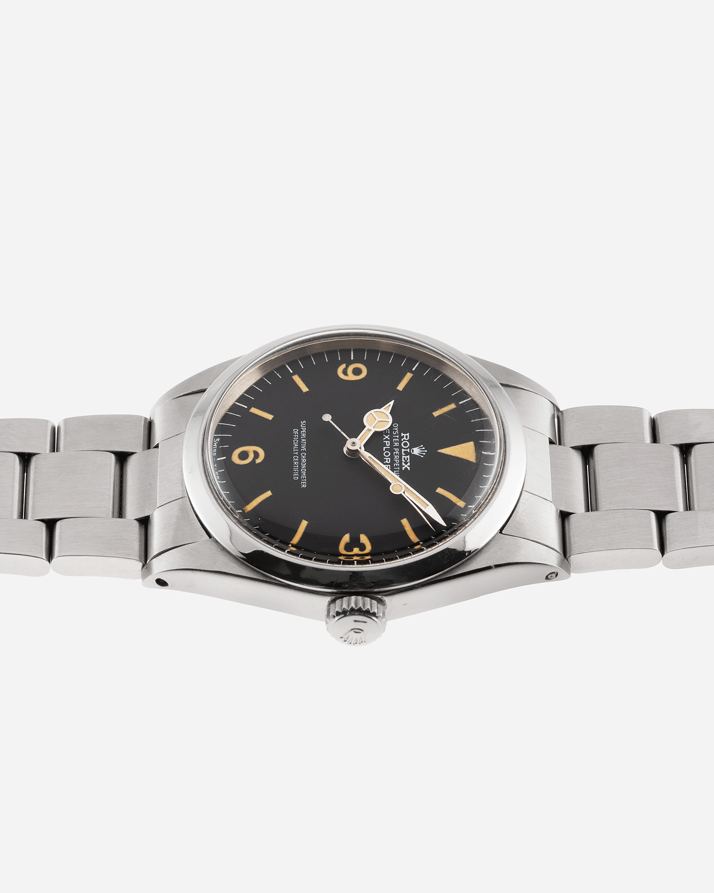 Brand: Rolex Year: 1972 Model: Explorer Reference Number: 1016 Serial Number: 2,9XXX,XXX Material: Stainless Steel Movement: Cal. 1570 Case Diameter: 36mm Lug Width: 20mm Bracelet/Strap: Rolex 78360 Oyster Bracelet with 558 end links