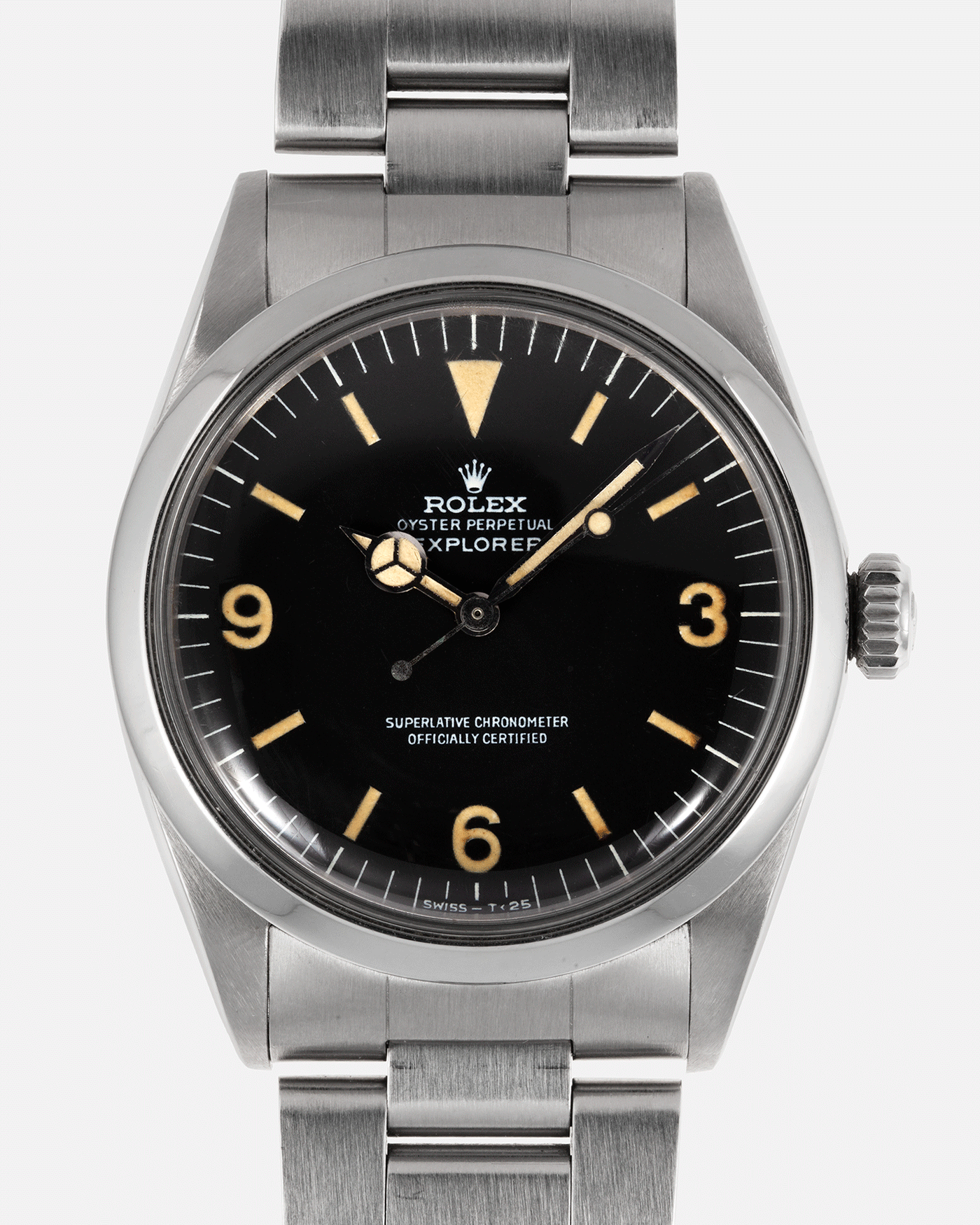 Brand: Rolex Year: 1972 Model: Explorer Reference Number: 1016 Serial Number: 2,9XXX,XXX Material: Stainless Steel Movement: Cal. 1570 Case Diameter: 36mm Lug Width: 20mm Bracelet/Strap: Rolex 78360 Oyster Bracelet with 558 end links