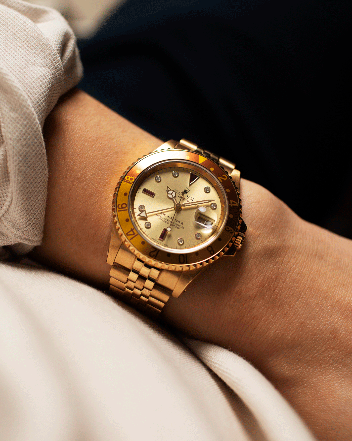 Brand: Rolex Year: 1990 Model: GMT-Master Reference Number: 167187 Serial Number: E Serial Material: 18k Yellow Gold Movement: Cal. 3185 Case Diameter: 40mm Lug Width: 20mm Strap: 18k Yellow Gold Rolex 8386 Jubilee Bracelet with ’47B’ End Links