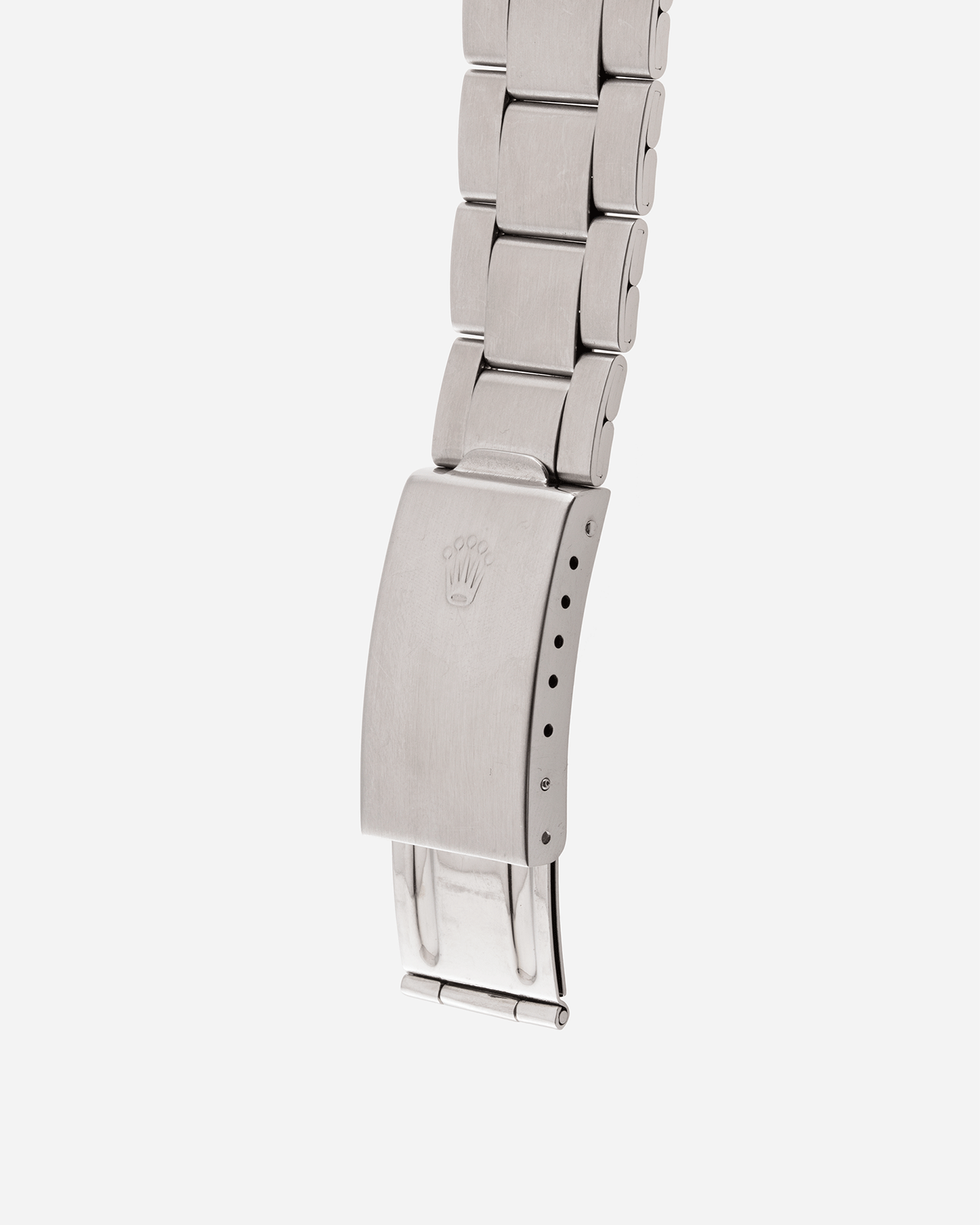 Brand: Rolex Year: 1978/79 Model: GMT-Master Reference Number: 1675 Serial Number: 5,73X,XXX Material: Stainless Steel Movement: Cal. 1570 Case Diameter: 40mm Lug Width: 20mm Bracelet: Rolex 7836 Folded Oyster Bracelet with ‘358’ end links