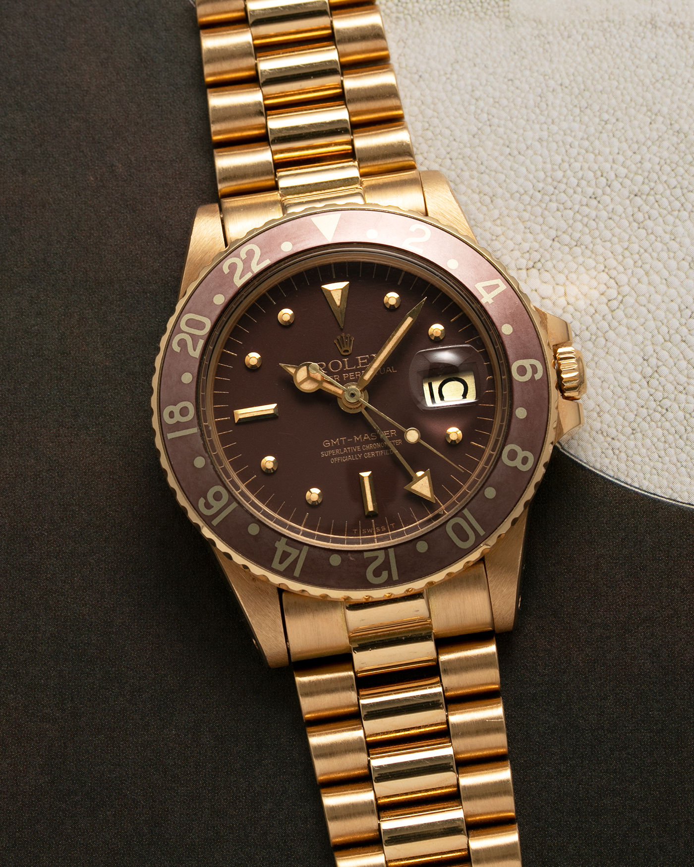 Gmt master 2025 full gold