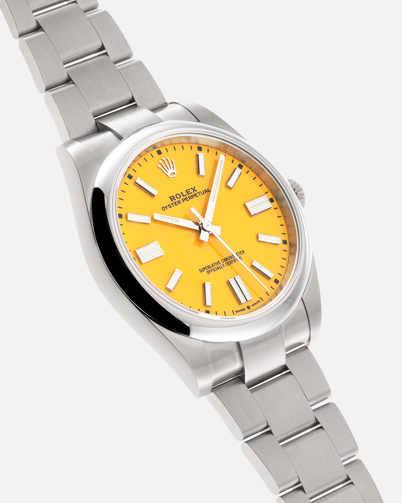 Brand: Rolex Year: 2022 Model: Oyster Perpetual 41 Reference Number: 124300 Material: 904L Stainless Steel Movement: Cal. 3230 Case Diameter: 41mm Bracelet: Stainless Steel Rolex Oyster Bracelet
