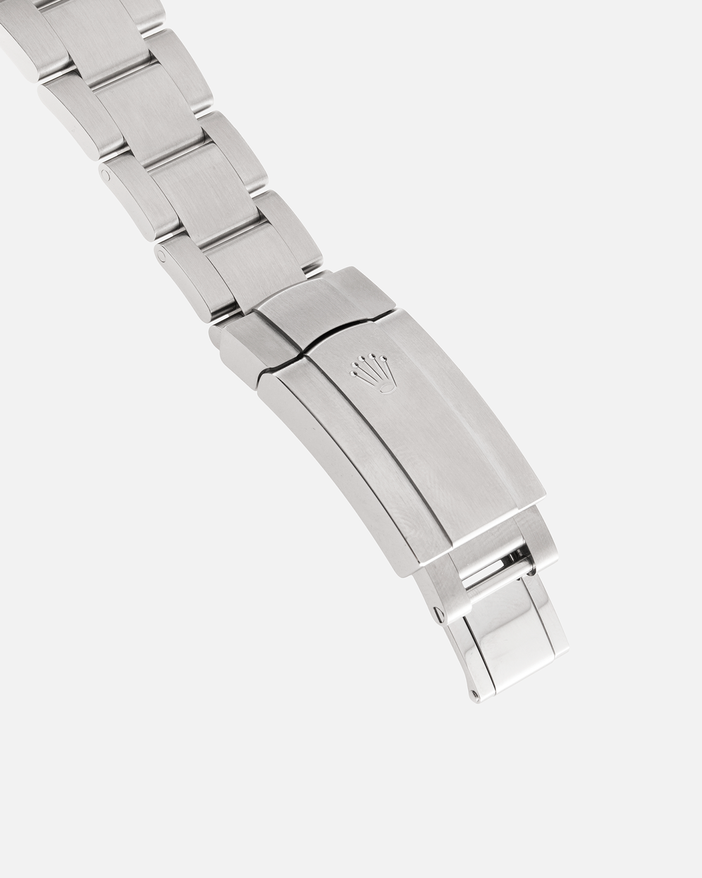 Brand: Rolex Year: 2022 Model: Oyster Perpetual 41 Reference Number: 124300 Material: 904L Stainless Steel Movement: Cal. 3230 Case Diameter: 41mm Bracelet: Stainless Steel Rolex Oyster Bracelet