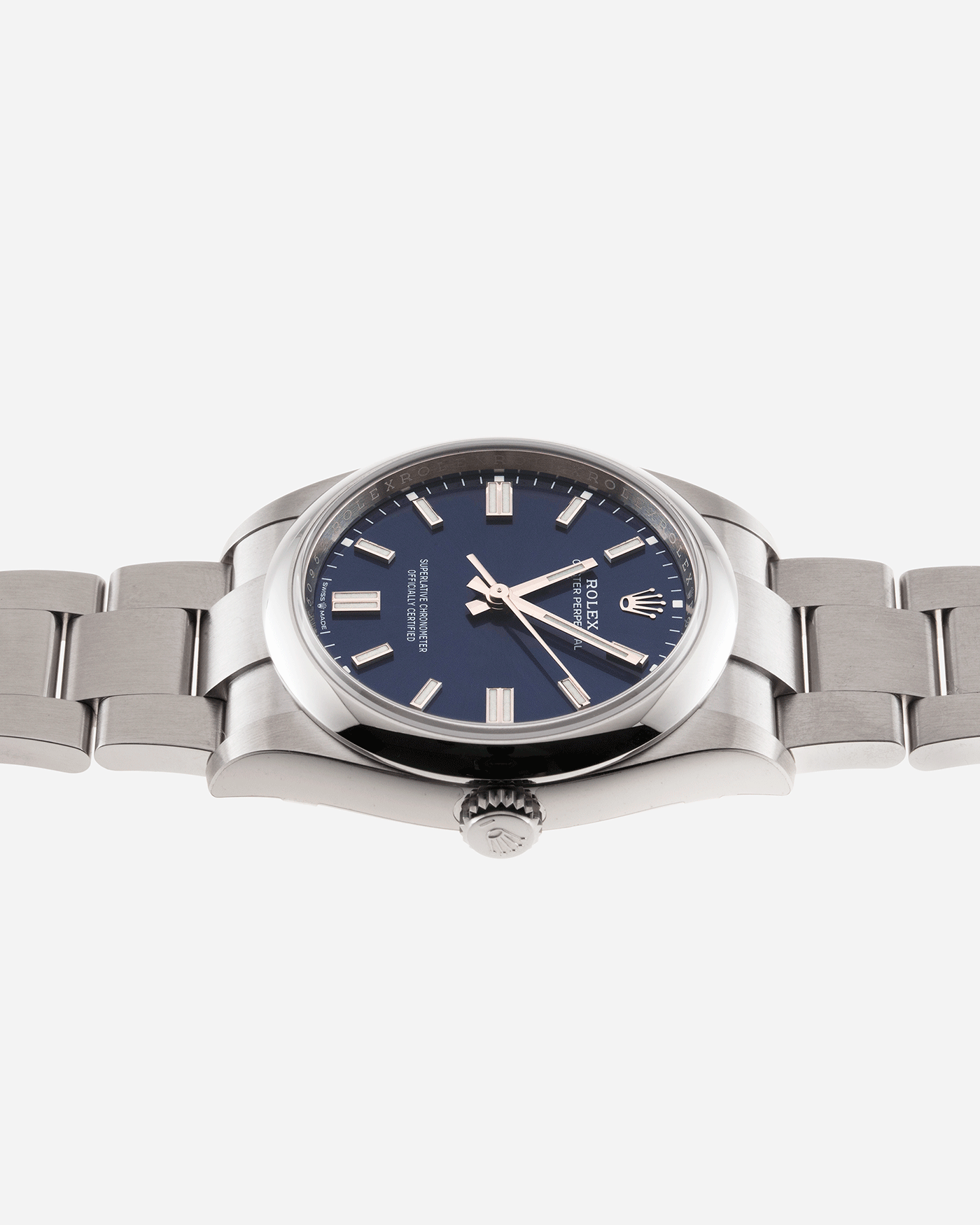 Brand: Rolex Year: 2020 Model: Oyster Perpetual 36 Reference Number: 126000 Material: 904L Stainless Steel Movement: Cal. 3230 Case Diameter: 36mm Bracelet: Stainless Steel Rolex Oyster Bracelet