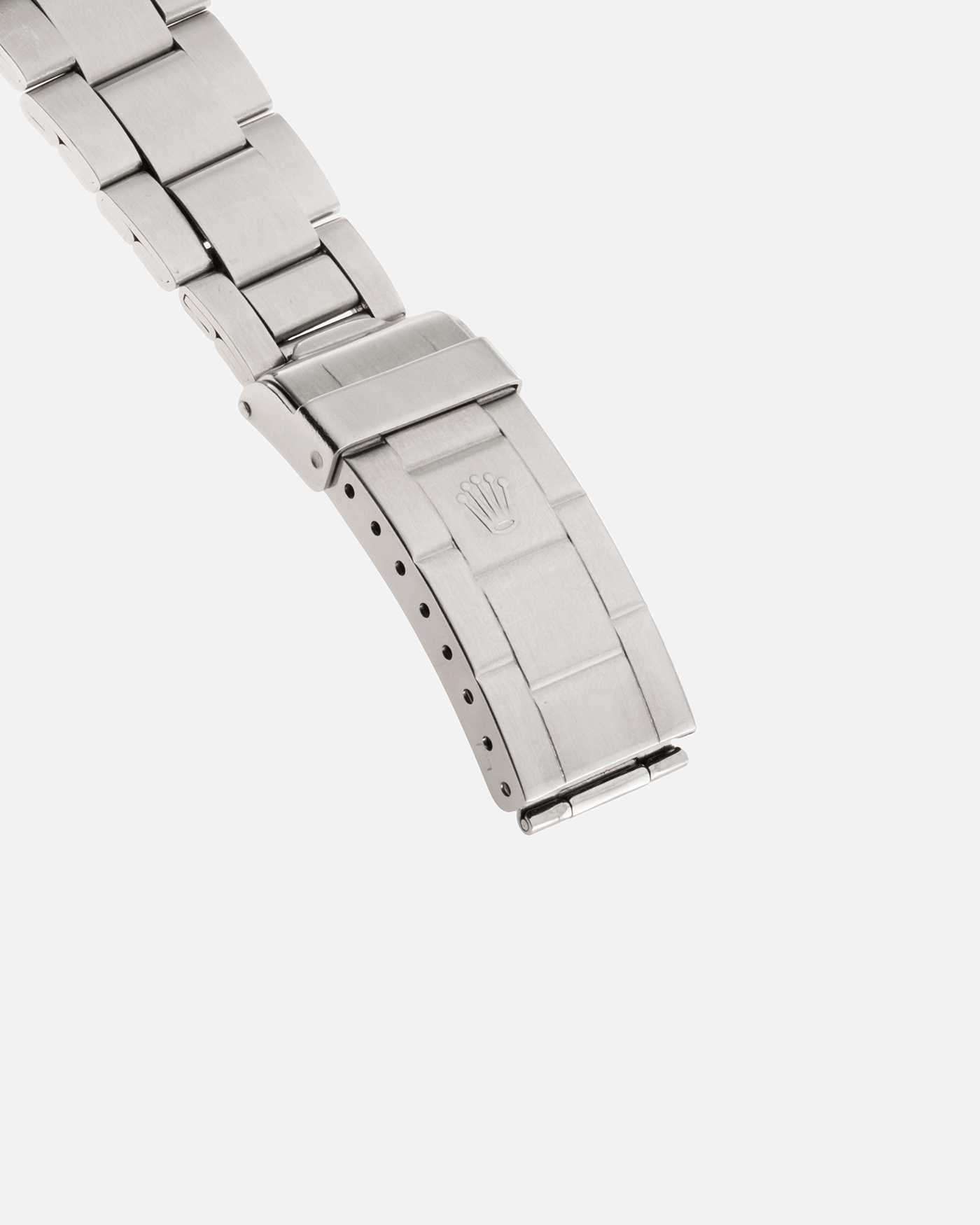 Brand: Rolex Model: Submariner Reference Number: 1680 ‘Red’ Year: 1969 Serail Number: 2.2 Mil Material: Stainless Steel Movement: Cal. 1570 Case Diameter: 40mm Lug Width: 20mm Bracelet/Strap: Rolex 9315 Oyster bracelet with 380 endlinks. 