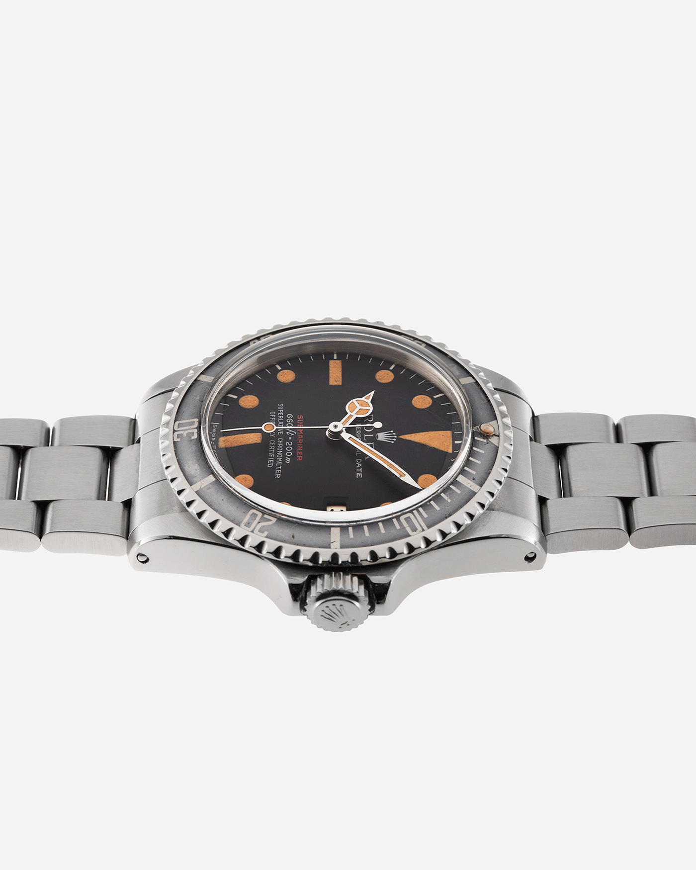 Brand: Rolex Model: Submariner Reference Number: 1680 ‘Red’ Material: Stainless Steel Movement: Cal. 1570 Case Diameter: 40mm Lug Width: 20mm Bracelet/Strap: Rolex 93150 Oyster bracelet with 580 endlinks.