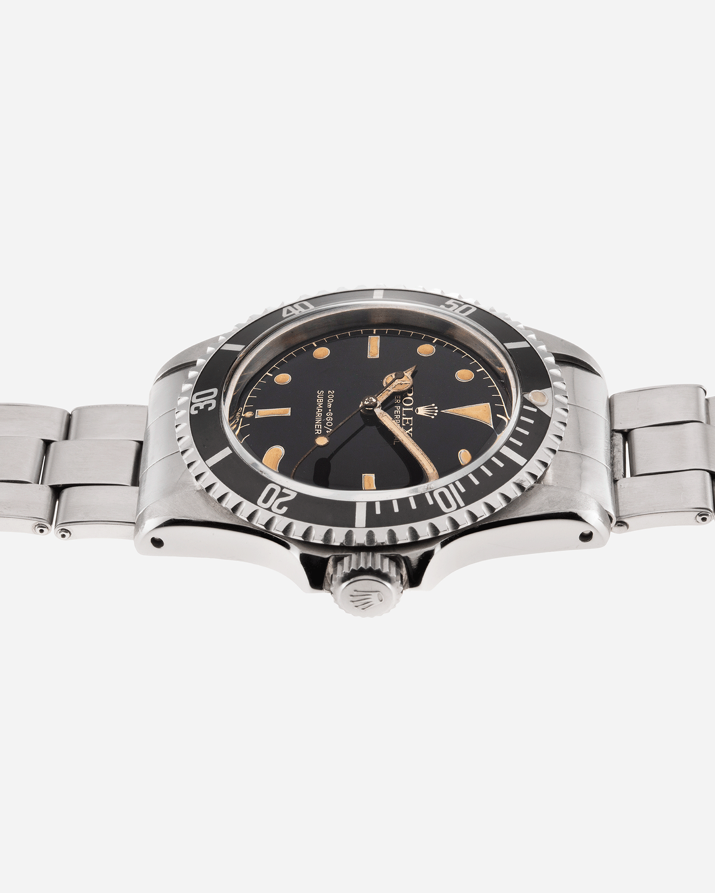 Brand: Rolex Model: Submariner Reference Number: 5512 Serial Number: 69XXXX Year: 1961 Material: Stainless Steel Movement: Cal. 1530 Case Diameter: 40mm Lug Width: 20mm Bracelet/Strap: Stainless Steel Rolex C&I Bracelet Stamped 74