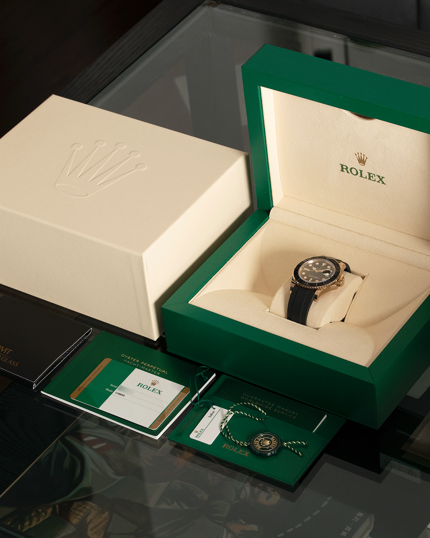 Brand: Rolex Year: 2019 Model: Yachtmaster Reference Number: 116655 Material: 18k Everose Gold Movement: Cal 3135 Case Diameter: 40mm Bracelet: Rolex Oysterflex Bracelet with 18k Everose Gold Clasp