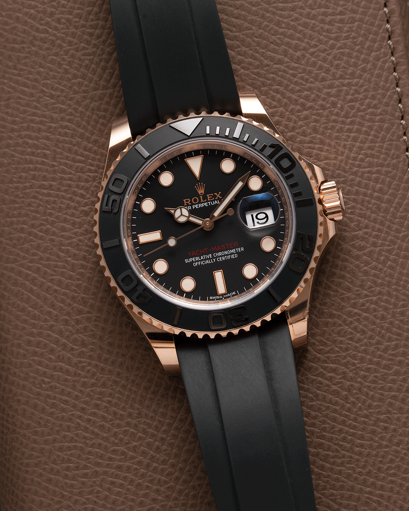 Brand: Rolex Year: 2019 Model: Yachtmaster Reference Number: 116655 Material: 18k Everose Gold Movement: Cal 3135 Case Diameter: 40mm Bracelet: Rolex Oysterflex Bracelet with 18k Everose Gold Clasp