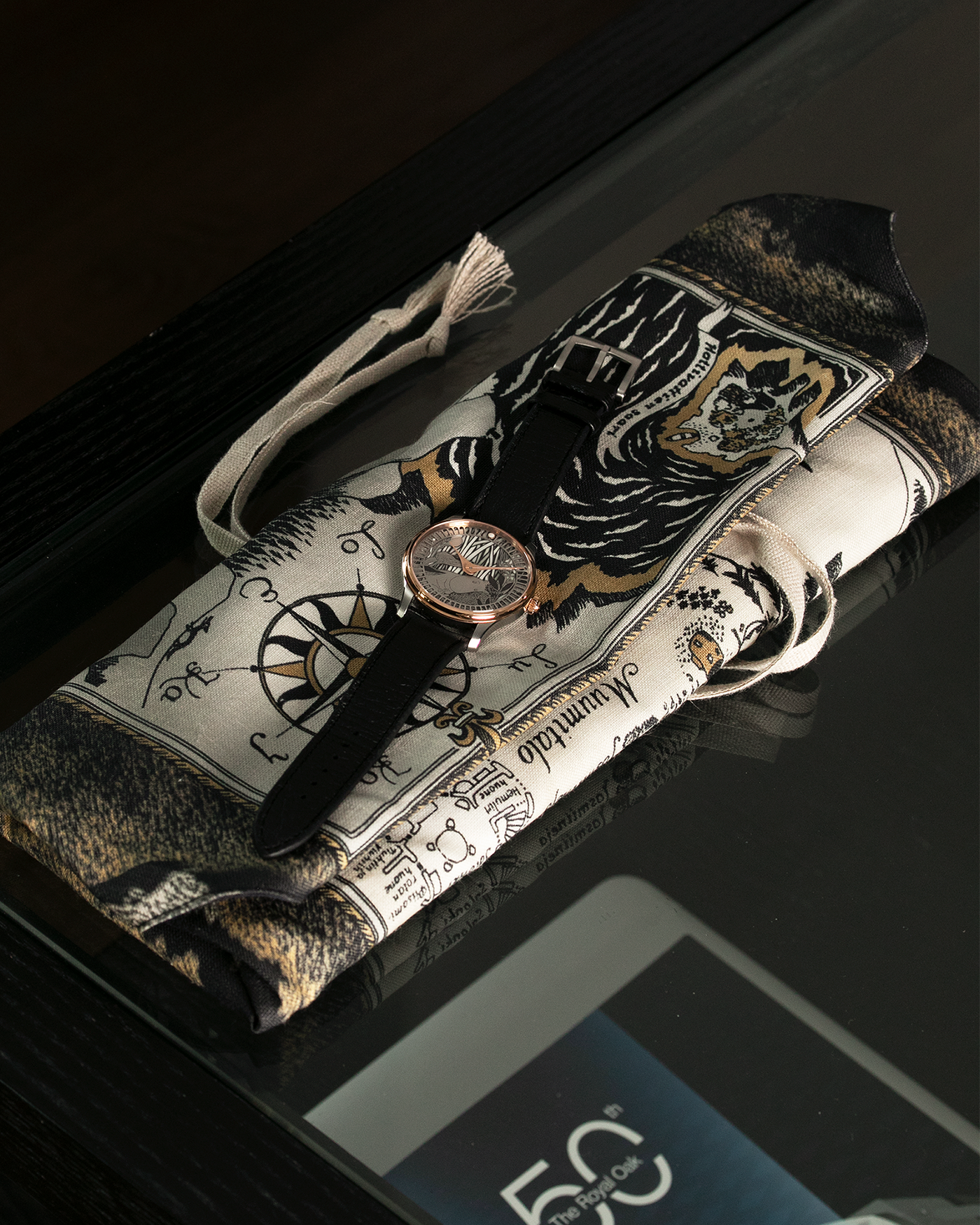 Brand: Sarpaneva S.U.F. Year: 2021 Model: Moomin For The Hour Glass Material: Stainless Steel, 18-carat Pink Gold Movement: Cal. Soprod A10, Self–Winding Case Diameter: 38.7mm Bracelet/Strap: SUF Sarpaneva Black Calf With Stainless Steel Tang Buckle