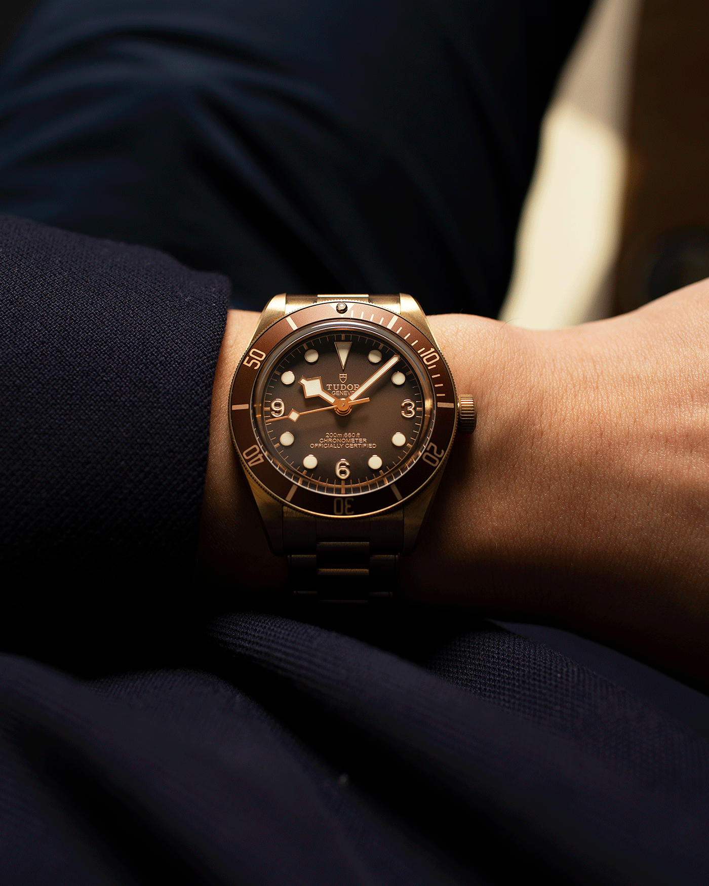 Brand: Tudor Year: 2021 Model: Black Bay 58 Bronze Reference Number: 79012M-0001 Material: Bronze Movement: in-house self-winding calibre MT400 Case Diameter: 39mm Bracelet/Strap: Tudor Black Bay 58 Bronze Bracelet