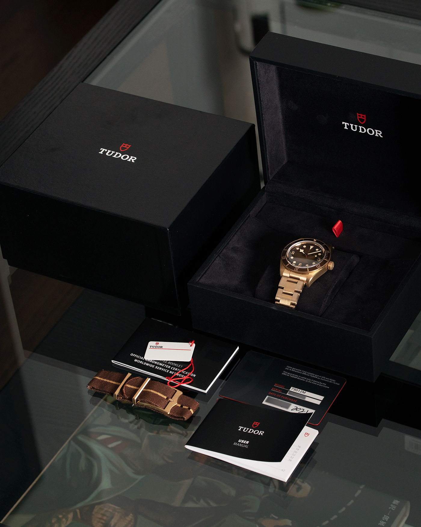 Brand: Tudor Year: 2021 Model: Black Bay 58 Bronze Reference Number: 79012M-0001 Material: Bronze Movement: in-house self-winding calibre MT400 Case Diameter: 39mm Bracelet/Strap: Tudor Black Bay 58 Bronze Bracelet