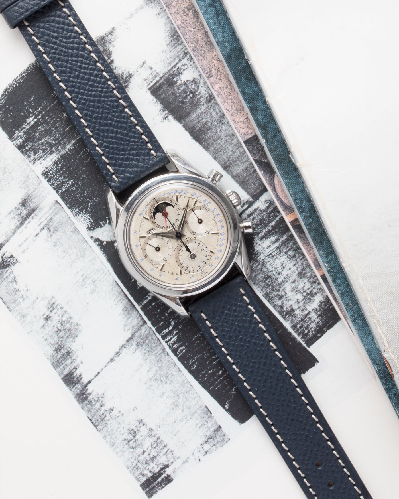 Universal Geneve Tri Compax Linen Dial