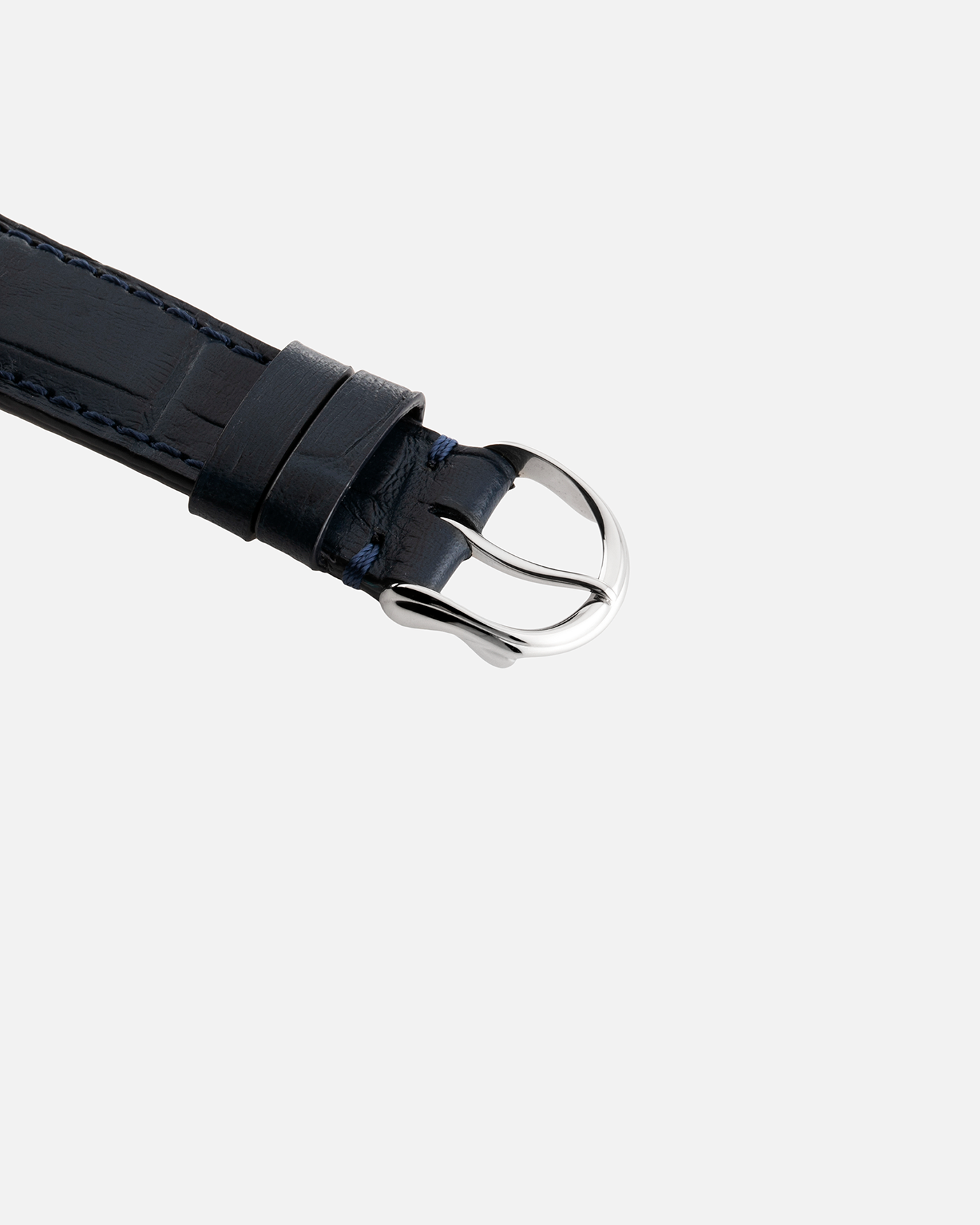 Brand: Urban Jurgensen Year: 2020 Model: Big 8 London Edition Material: Stainless Steel Movement: Frederic Piguet cal. 1160 Case Diameter: 40mm Strap: Urban Jurgensen Navy Blue Alligator with Stainless Steel Tang Buckle