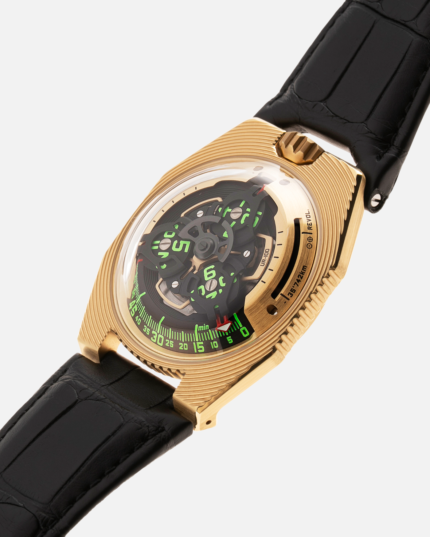 Brand: Urwerk Year: 2021 Model: UR100 Electrum Material: Electrum (Alloy of 20% Silver, Yellow Gold, Copper and Iron) Movement: Urwerk Cal. 12.01 Case Diameter: 41mm Bracelet/Strap: Urwerk Black Alligator Strap