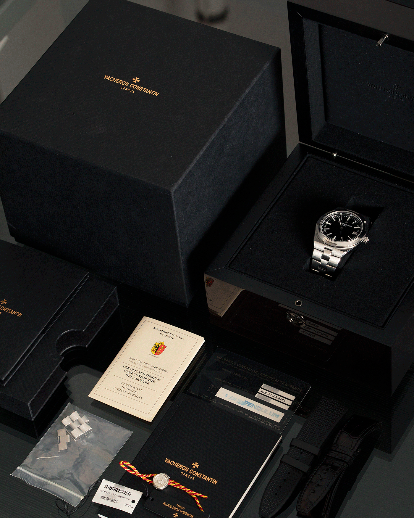 Brand: Vacheron Constantin  Year: 2016 Model: Overseas Reference Number: 4500V Material: Stainless Steel Movement: In-house Self-Winding Cal. 5500 Case Diameter: 41mm Bracelet/Strap: Vacheron Constantin Stainless Steel Integrated Bracelet, Vacheron Constantin Rubber Strap and Alligator Strap with Stainless Steel Buckle. 