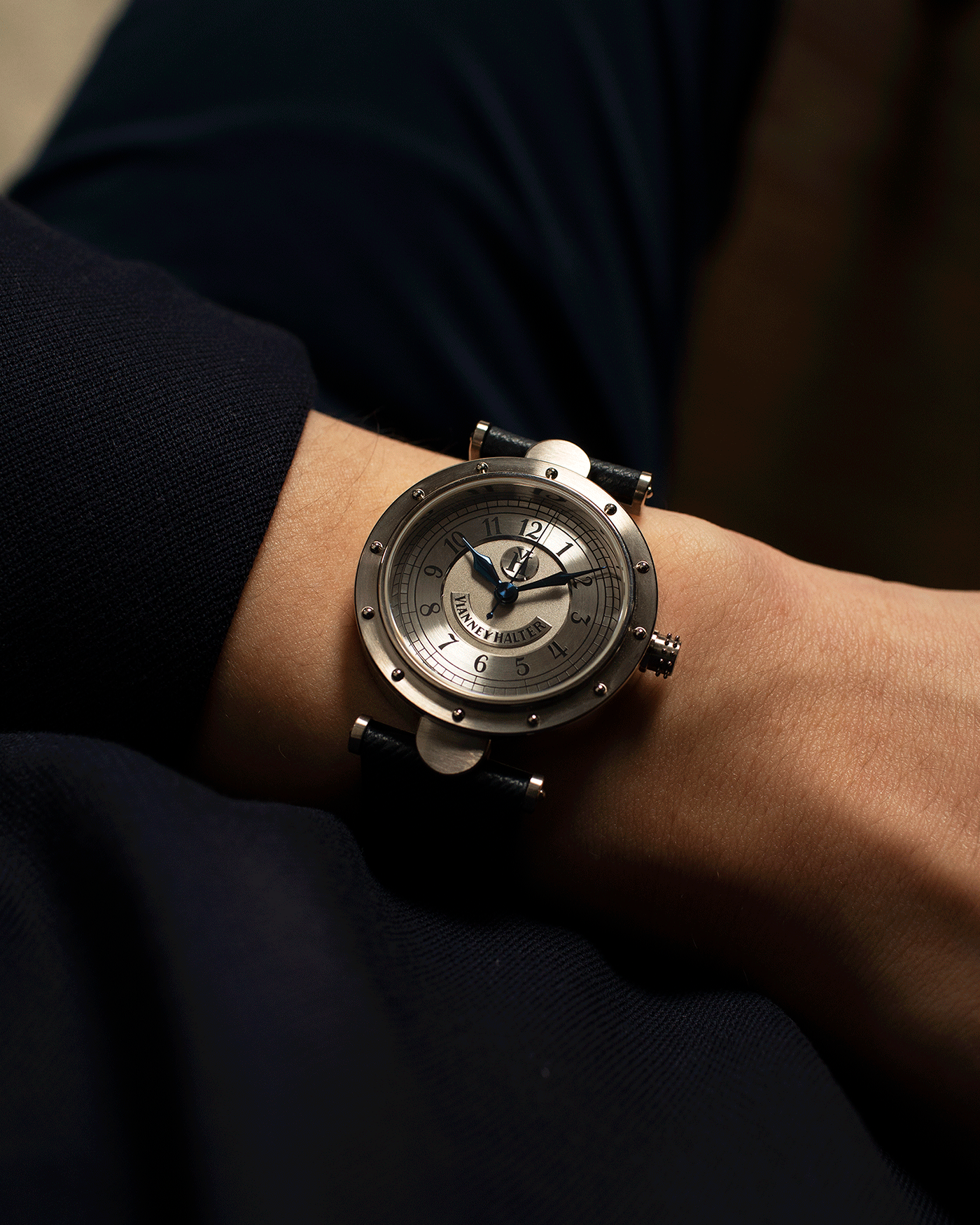 Brand: Vianney Halter Year: 2000’s Model: Classic Material: 18k White Gold Movement: Modified Lemania 8810 with mystery motor Case Diameter: 36mm Bracelet/Strap: Vianney Halter Black Alligator with matching White Gold Buckle and Navy Blue Molequin Textured Calf